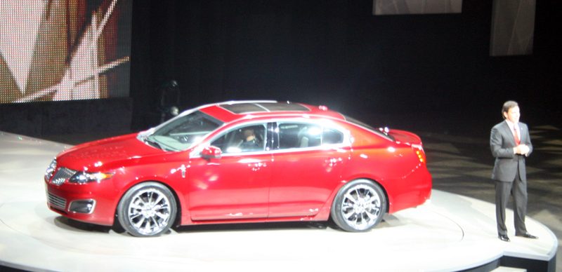 Illustration for article titled 2010 Lincoln MKS: Entry-Level Luxe Sedan Gets EcoBoost Engine